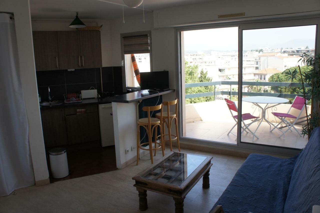 Le Montana Apartment Juan-les-Pins Exterior photo